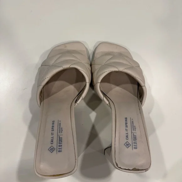 Call It Spring Pillow Heels Size 7 - Picture 5 of 6